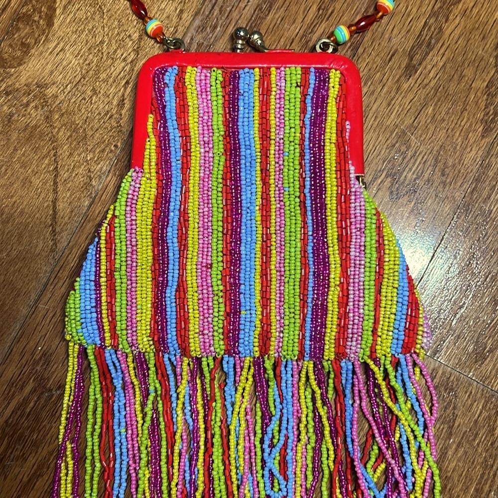 Y2K beaded mini purse 🌈